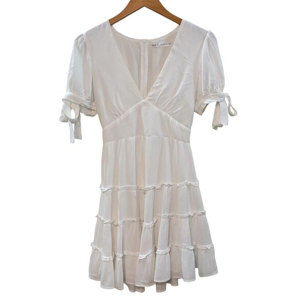 Saints + Secrets Fit and Flare Dress V-Neck Short Sleeve White Size Small - Picture 2 of 5